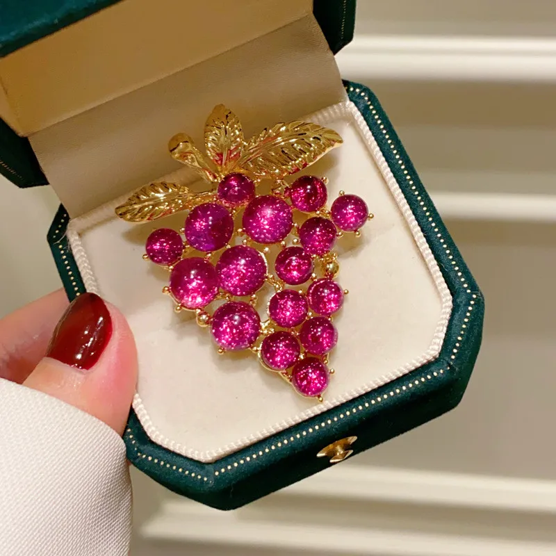 CC броши женские аксессуары фиолетовый цвет виноградная форма булавки для пальто