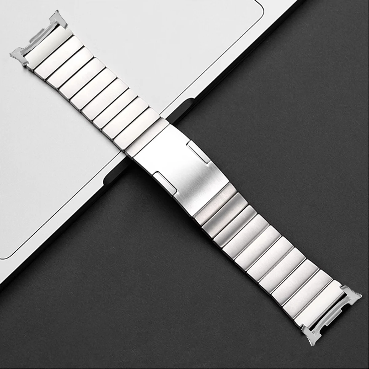 Фото Браслет из нержавеющей стали для Samsung Galaxy Watch 8 40, 44 мм, роскошный металлический сменный ремешок для Galaxy Watch 8, классический ремешок для часов №1