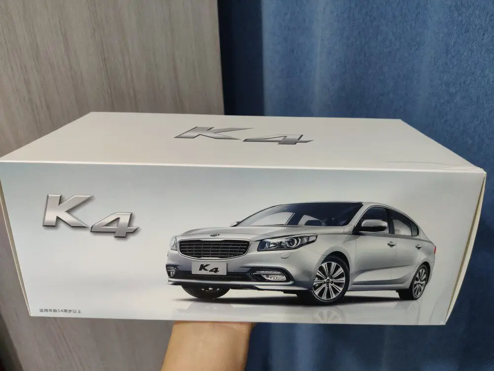 Коллекционная модель автомобиля Dongfeng Yueda Kia K4 из литого металла в масштабе 1:18 с открывающимися дверями, оригинальный сувенир, подарок, предмет для демонстрации (art.: 3920dbe41b6f2) - 3920dbe41b6f2