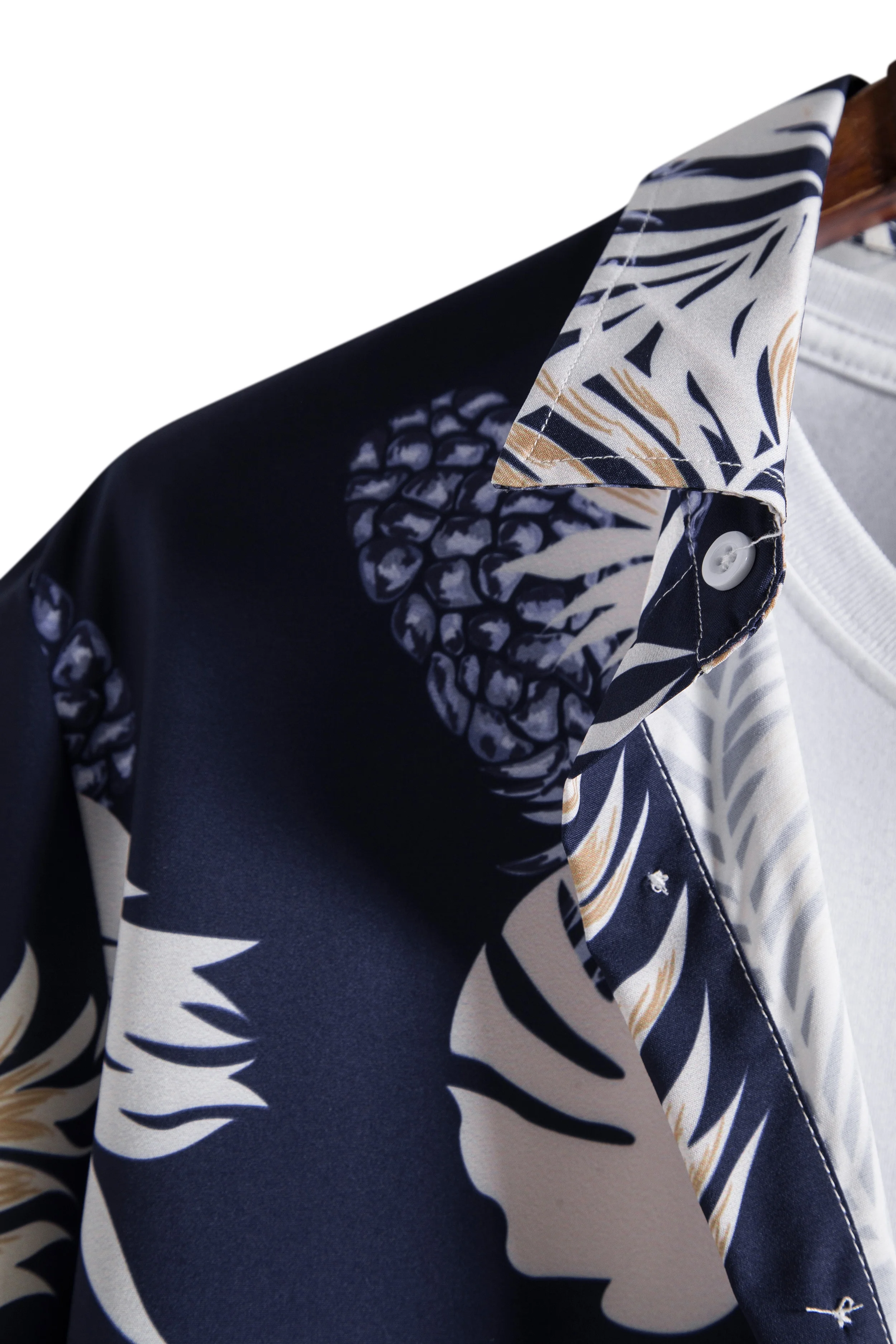 Summer Men's Short Sleeve Male Shirts for Social Luxury Man Designer Clothes Hawaiian Fashionable Elegant Classic Fashion 2022