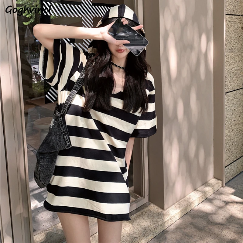 

Футболка женская полосатая с капюшоном, свободная крутая Милая уличная одежда с коротким рукавом в стиле ретро, молодежная Повседневная Мя...