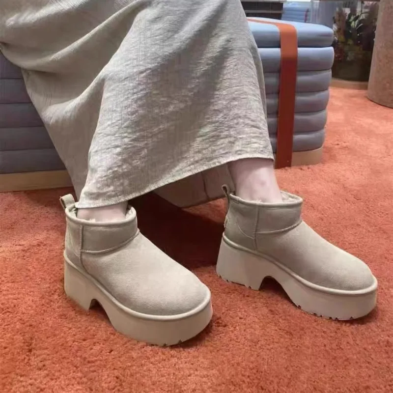 Женские зимние ботинки на толстом каблуке в готическом стиле