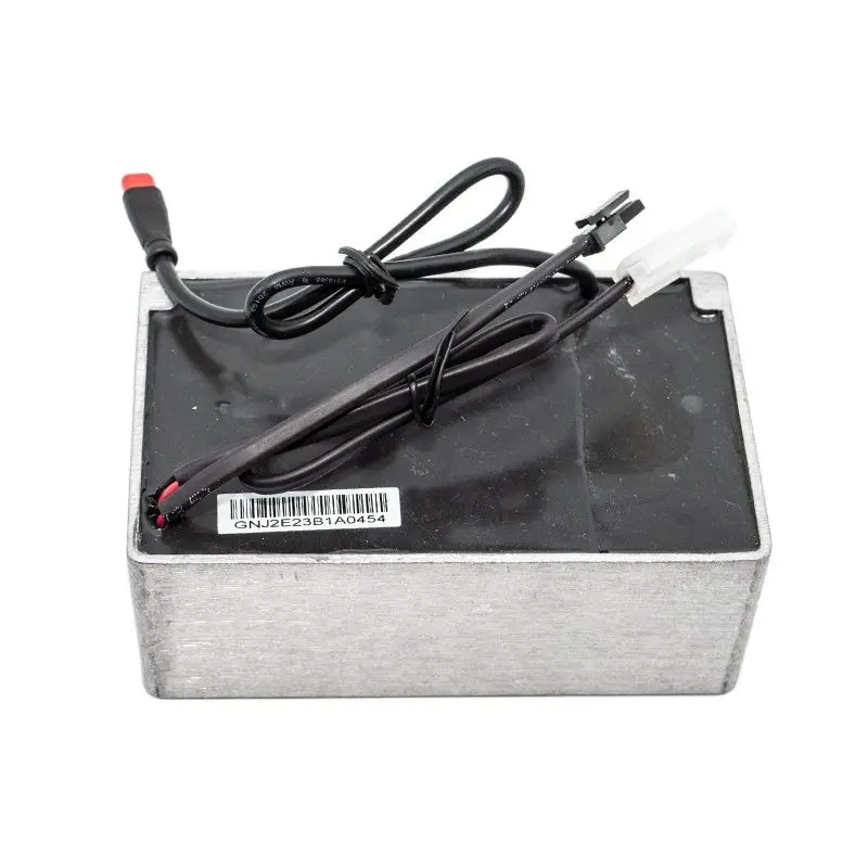 

Оригинальное встроенное зарядное устройство для электроскутера Segway Ninebot P65 P100S