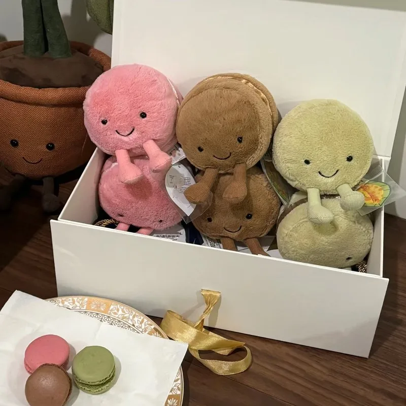 Фото Новая забавная серия десертов Macaron Puff, клубничный тартан, игрушка Keluli, кукла, подарок для подруги, праздник, день рождения №1