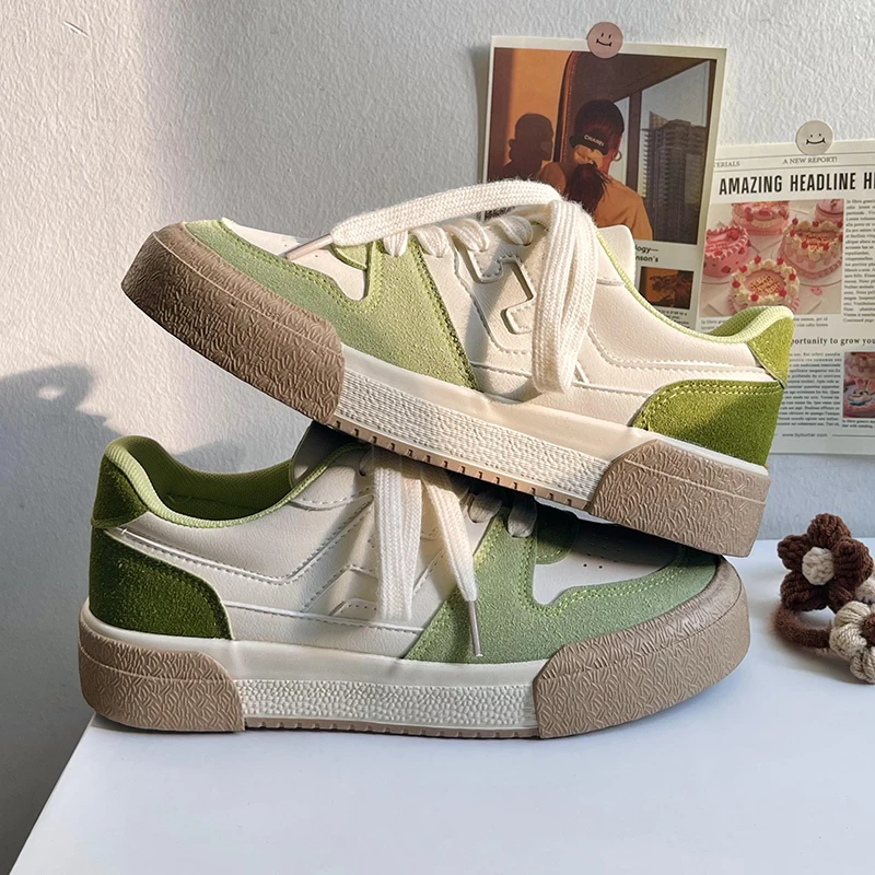 

Кроссовки женские резиновые на плоской подошве, 3,5 см