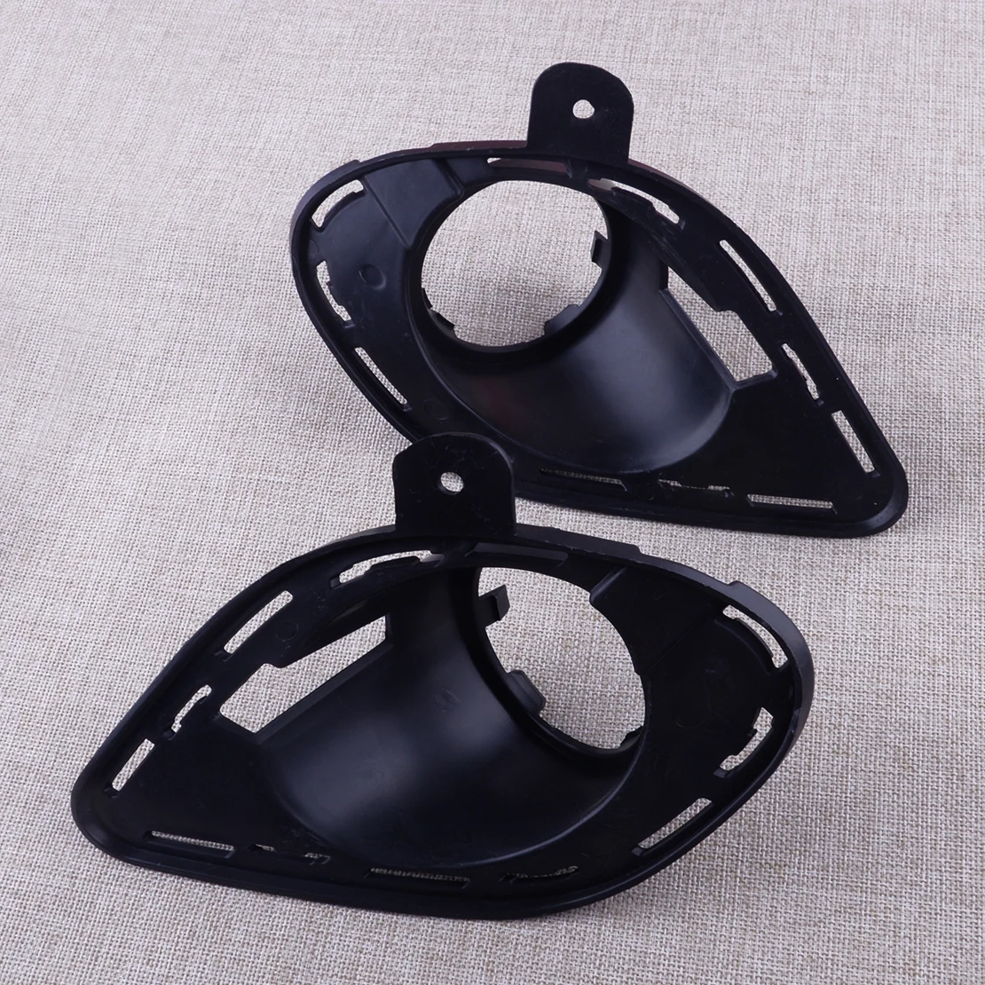 

1 Pair Car Front Left Right Fog Light Lamp Bracket Mount 68280430AA 68280431AA Fit for Dodge Charger 2015-2017 2018 2019 2020