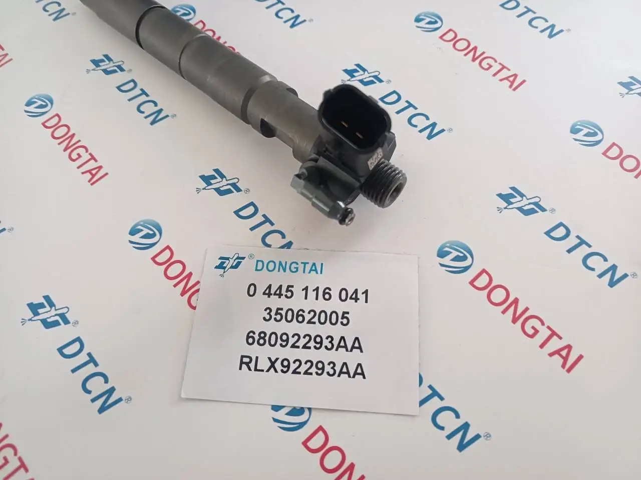 Оригинальная топливная форсунка 0445116041 / 35062005 Ф/ 68092293 AA/RLX92293AA Для JEEP WRANG LER JK 2.8CRD