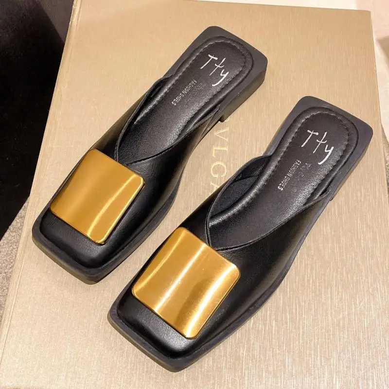 

Brand Designer Women Slippers Fashion Metal Buckle Mules Flat Heels Square Toe Shallow Shoes Outdoor Slide Female Casual Sandal