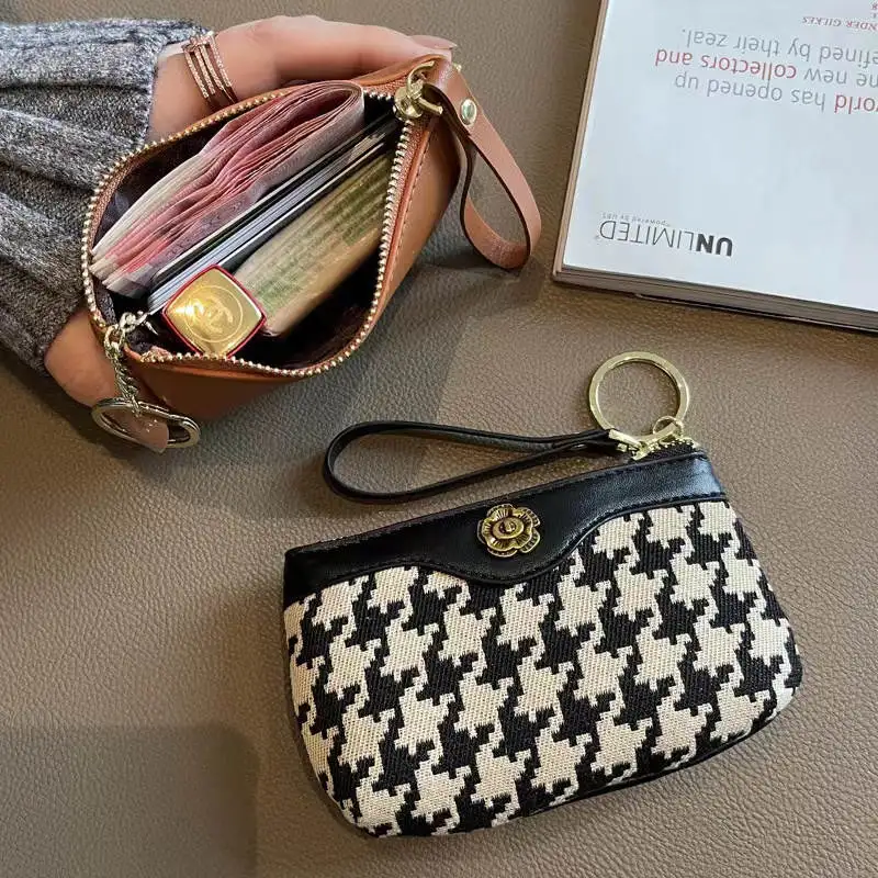 2022 Fashion Design Ladies Retro Wallet Ladies Purse Girls Small Cute Kawaii Card Clip Key Chain Ladies Money Bag
