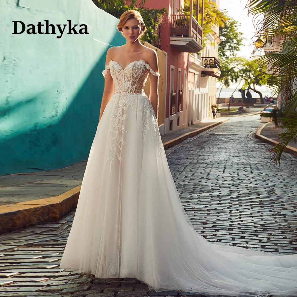 

Dathyka Luxury Sweetheart Backless Wedding Dress For Women Button Appliques A-LINE Wedding Gowns Vestidos De Novia Brautmode