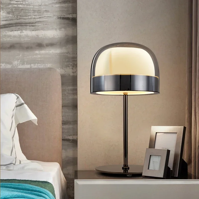 Скандинавская настольная лампа для спальни современная простая теплая и уютная