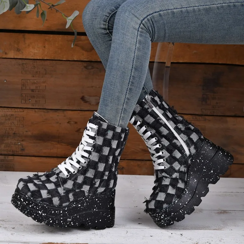 

2023 New Women Thick Sole Boots Round Toe High Top Lace Up Multicolor Flat Shoe Fashion Patchwork Designer Unisex Boots