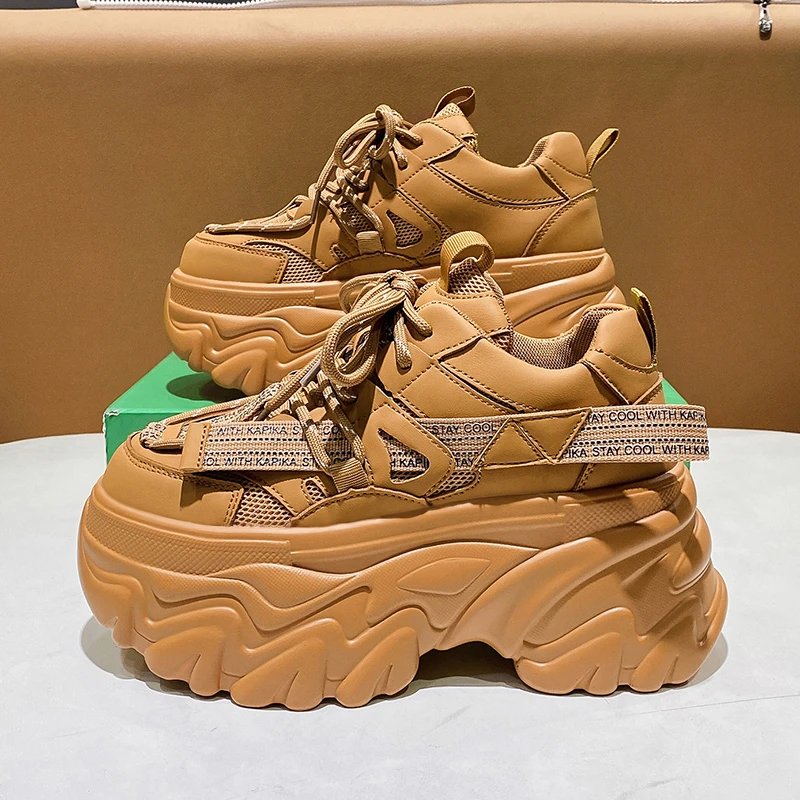 

Женские кроссовки на массивной подошве, черные или белые теннисные кроссовки на платформе, дышащая Спортивная обувь для папы на толстой подошве, весна 2023