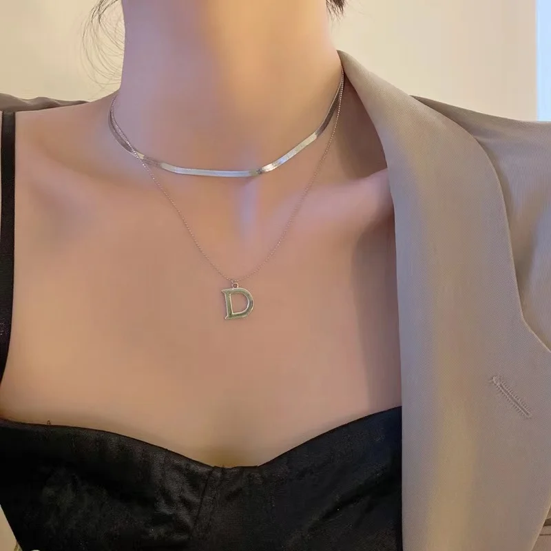 

Fashion Letter D Pendant Clavicle Necklace For Women Girls Aesthetic Choker Silver Chain Necklace Female Charm Jewelry Gifts