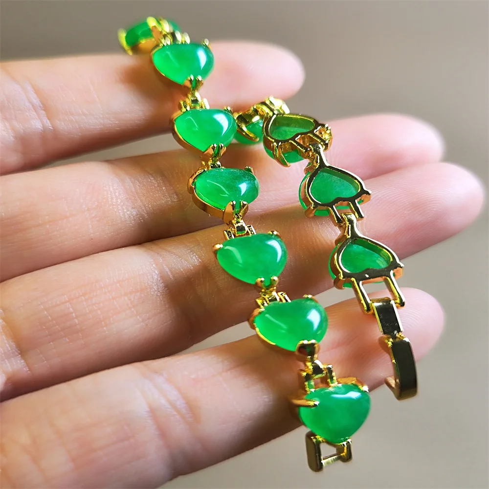 

Женский браслет из натурального агата халцедона