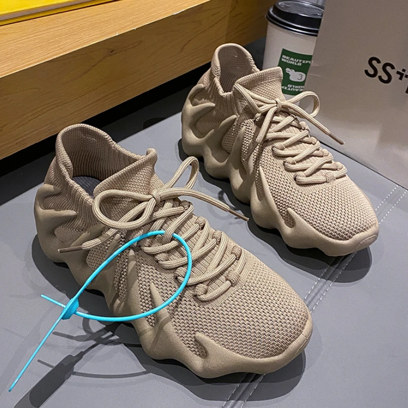 

Women's Fashion Light Casual Shoes Men's and Women's Vulcanized Shoes Casual Sports Shoes Couple Flyknit Shoes Size 35-44