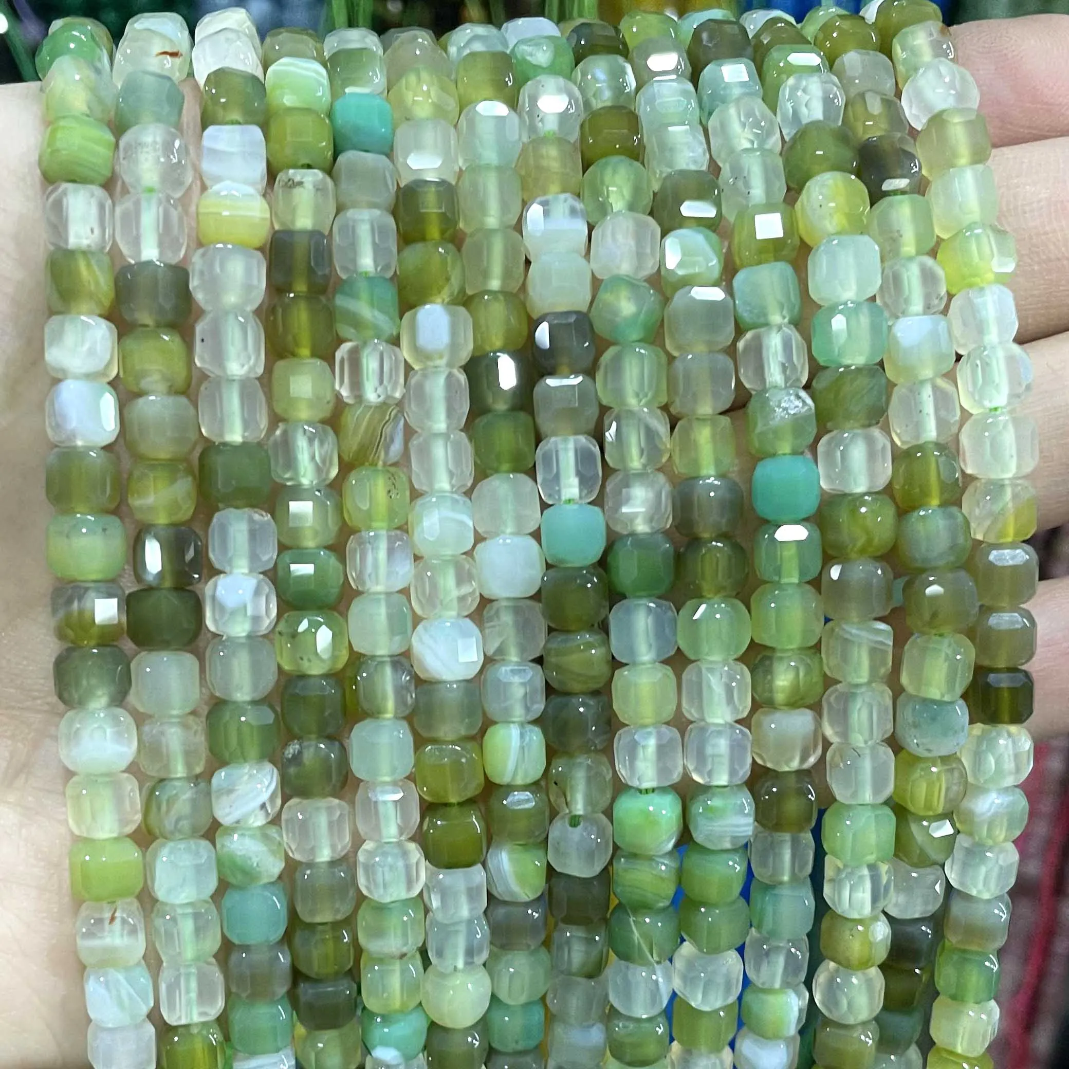 Граненые квадратные бусины из агата 5-6 мм