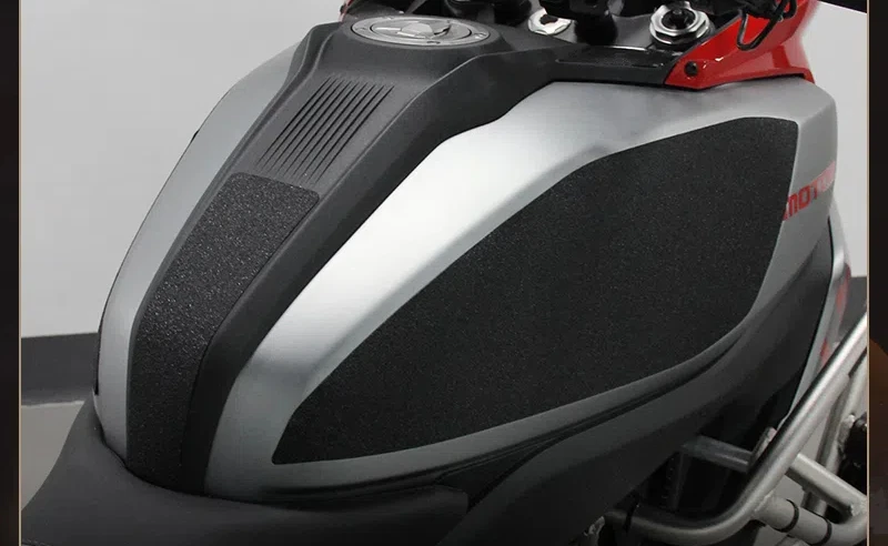 Фото Для QJMOTOR SRT 600, наклейка на обтекатель кузова мотоцикла, накладки на бак, газовая наколенница, тяговая наклейка, протектор №3