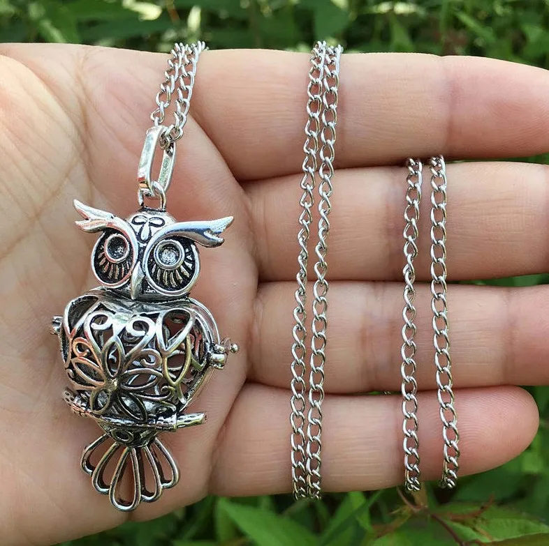 

Vintage Personality Owl Necklace Creative Pendant for Men and Women Jewelry Gifts for Cocktail Party