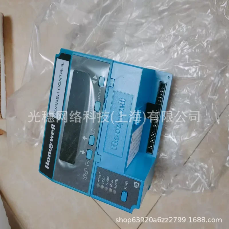 Фото Модуль ПЛК Honeywell HC900 900C75-0560 2026 года выпуска, 900G04-0101, 900G03-02020 №3