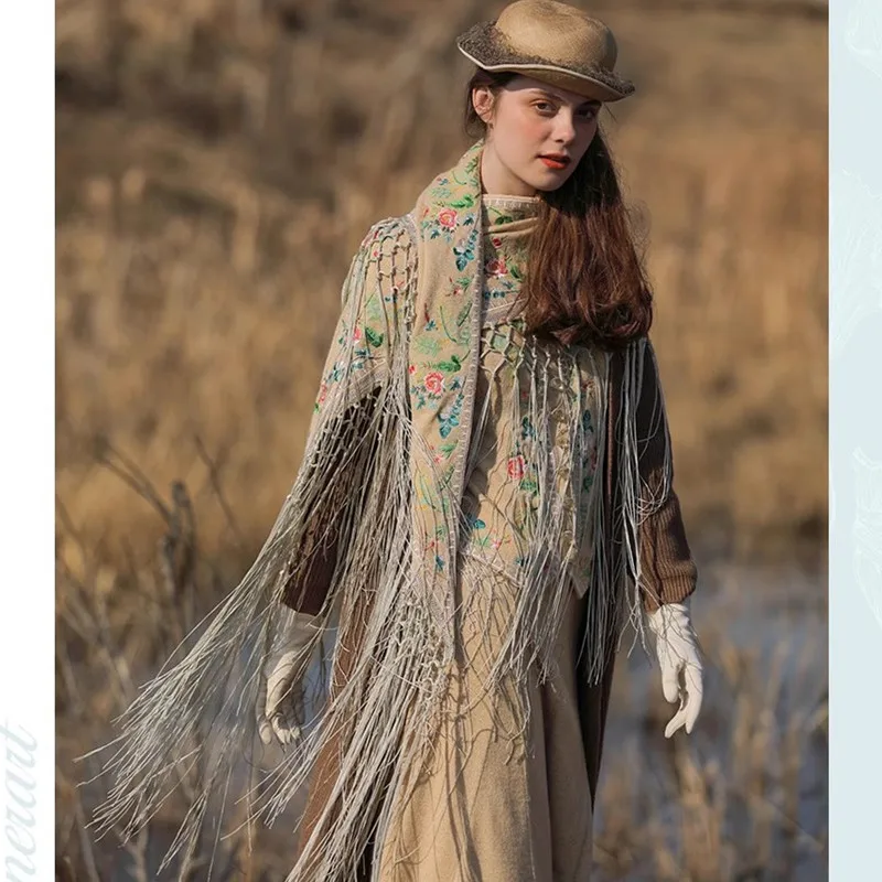 Новые весенне-осенне-зимние треугольные шали с кисточками женские элегантные