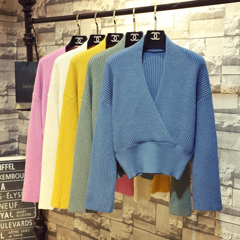 Женский трикотажный свитер желтый короткий в Корейском стиле с V-образным