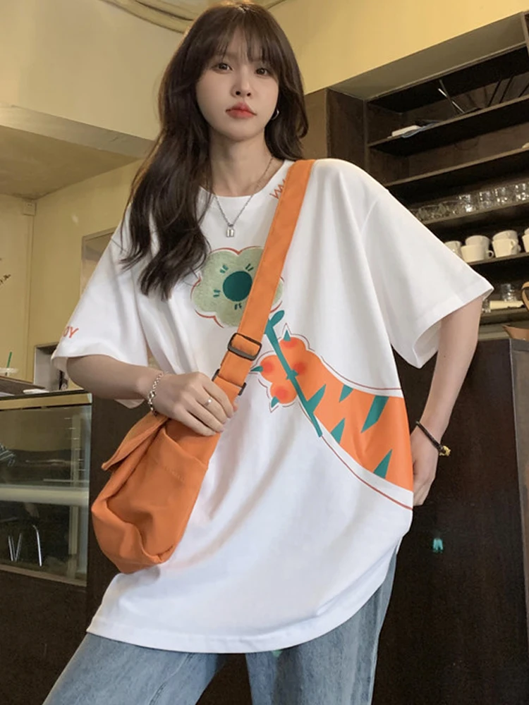 

Футболка женская хлопковая оверсайз, длинная рубашка с цветочной вышивкой, в стиле Харадзюку, белый черный топ в стиле унисекс, на лето