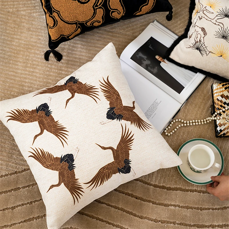 

Chinese Pillowcase Stereo Embroidery Crane Exquisite Pillow Livingroom Sofa Decoration Classical Pillow Cover Cushion Home Decor