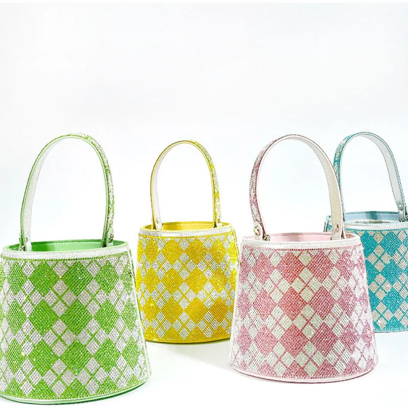 

2023 New Fashion Retro Geometric Design Handbag Luxury Diamond Evening Bucket Bag Super Flash Chain Crossbody Bags for Woman