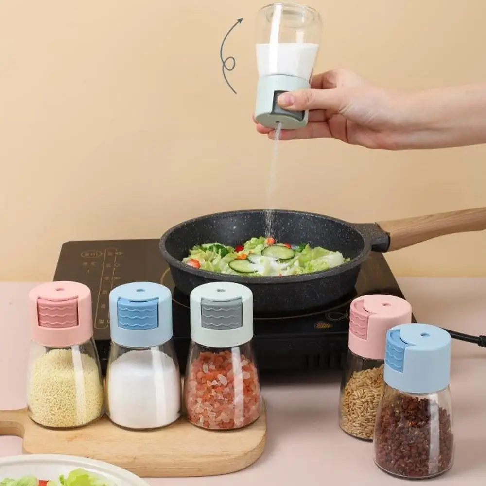 

0.5g Push-type Salt Dispenser Salt Sugar Bottle Pepper Shaker Bottle Gadgets Spice Seasoning Jar Container Kitchen Can Type J8m9