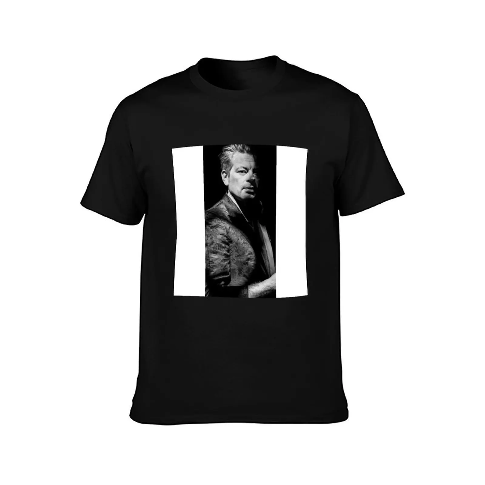 Фото Футболка Benjamin Biolay - Portrait T-Shirt, устойчивая к сминанию, с коротким рукавом №2