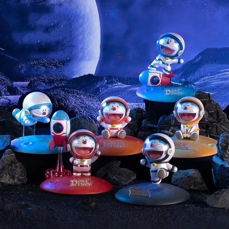 

Милый космический человек Дораэмон глухая коробка Moon Mars Jupiter Uranus сюрприз коробка фигурка подставка для телефона игрушки модель для детей по...