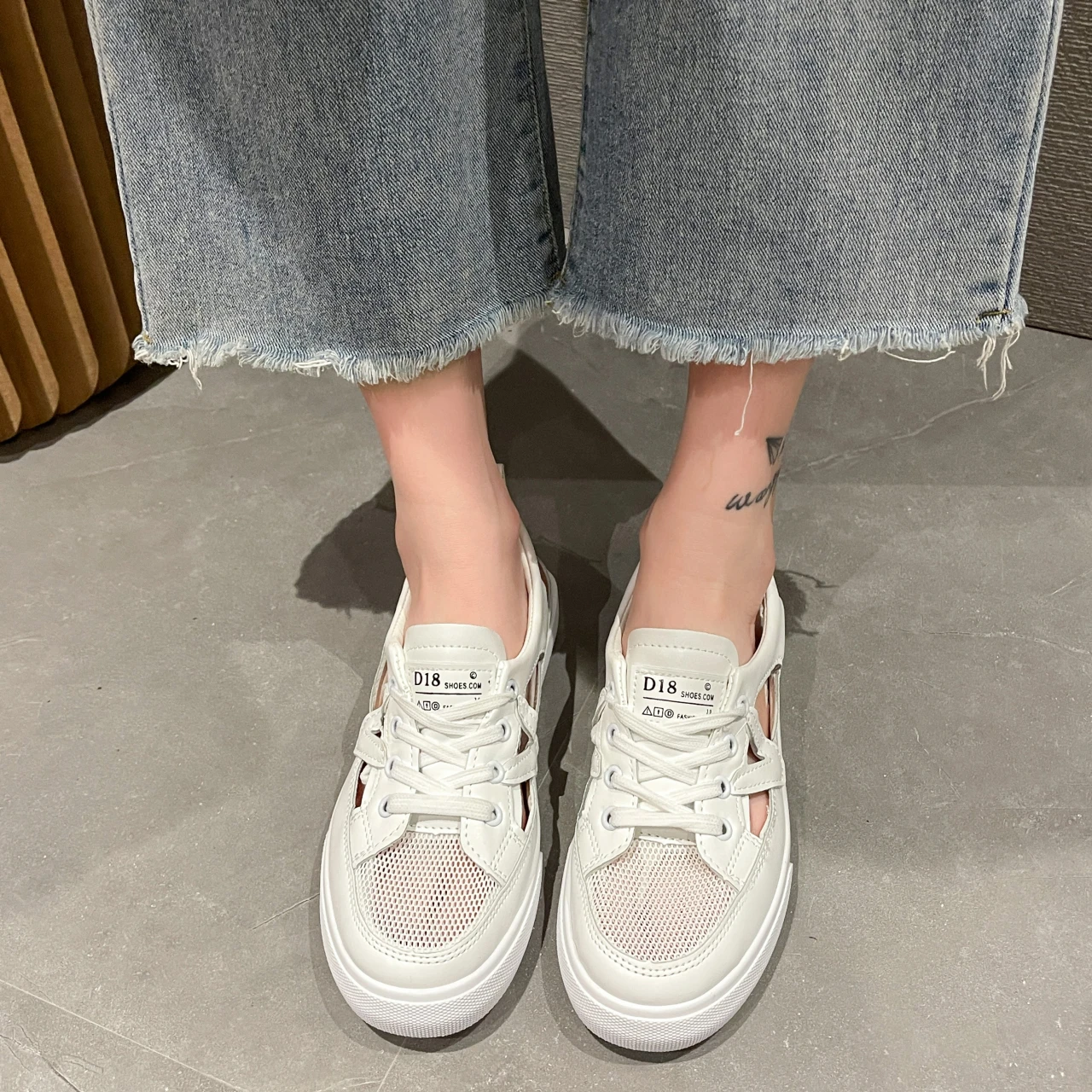 Women Shoes Breathable Vulcanized Shoes White Light Women Casual Shoes Sneakers Women 2023 New summer Women Flat Comfort shoes