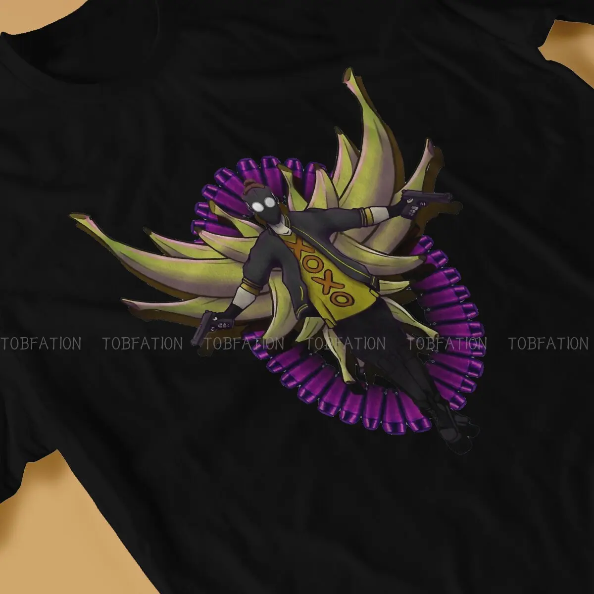 Футболка с изображением святого пули и бананов