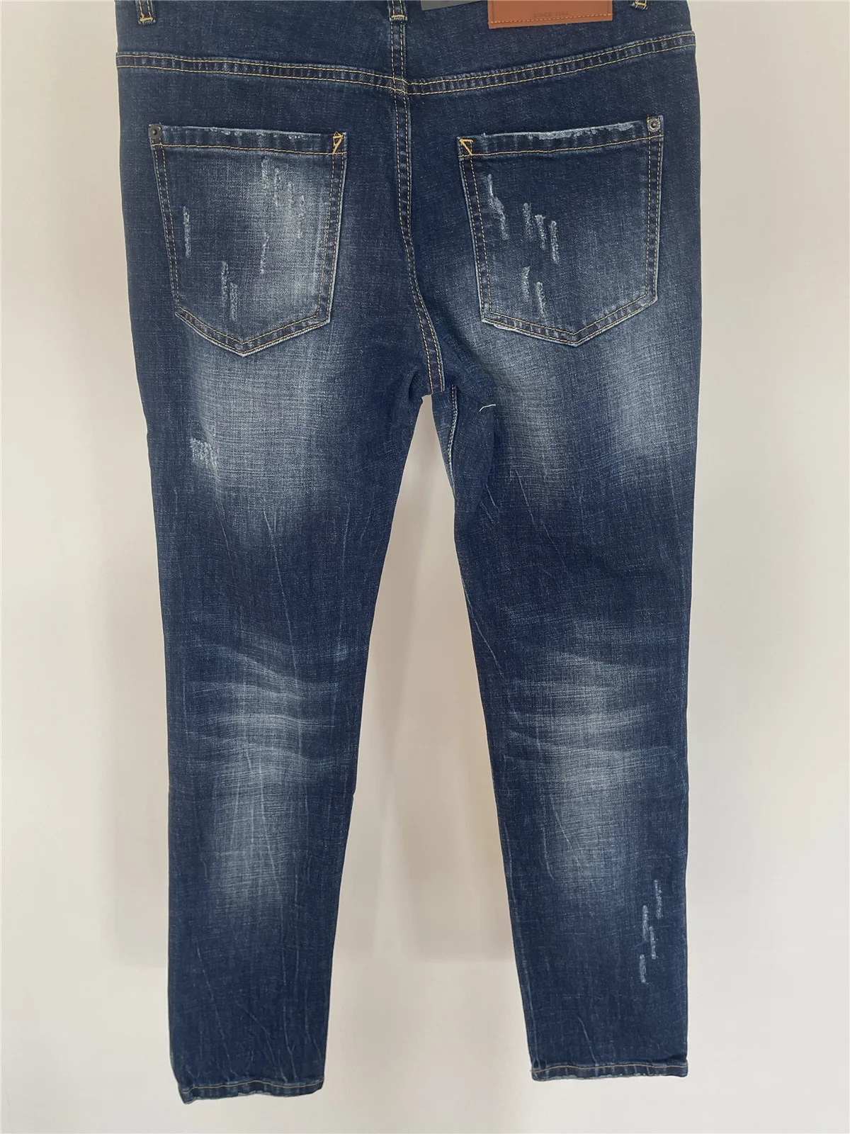 Осень-зима 2024 модные мужские зеленые джинсы с большим карманом и шлифовальными