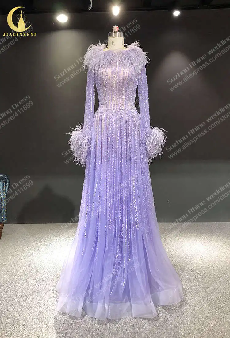 Рисунок 2 - Женское вечернее платье с блестками