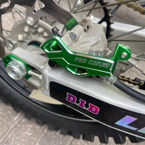 Защита заднего тормозного диска и тормозного суппорта с ЧПУ для мотоцикла Kawasaki KX250F 2004-2023 KX450F 2006-2023 KLX450R 2008-2016