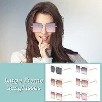 2022 new fashion oversize gradient glasses for women vintage alloy chain frame rivet square glasses unisex elegant s d4w6