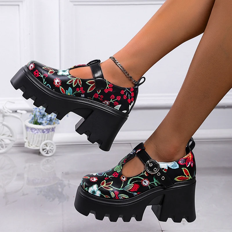 

Women's Shoes Spring And Autumn New Fashion Printed High Heels Plus Size 41 42 European Thick Heels Female Shoes