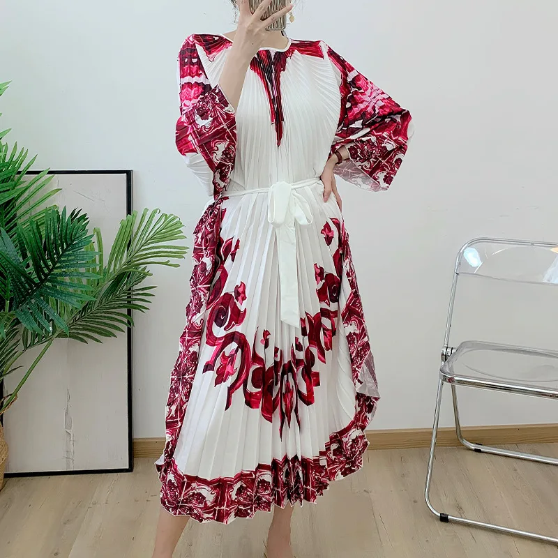 

Плиссированное платье с рукавом летучая мышь, Новинка осени 2023, длинное платье большого размера с принтом, внешняя торговля, с принтом