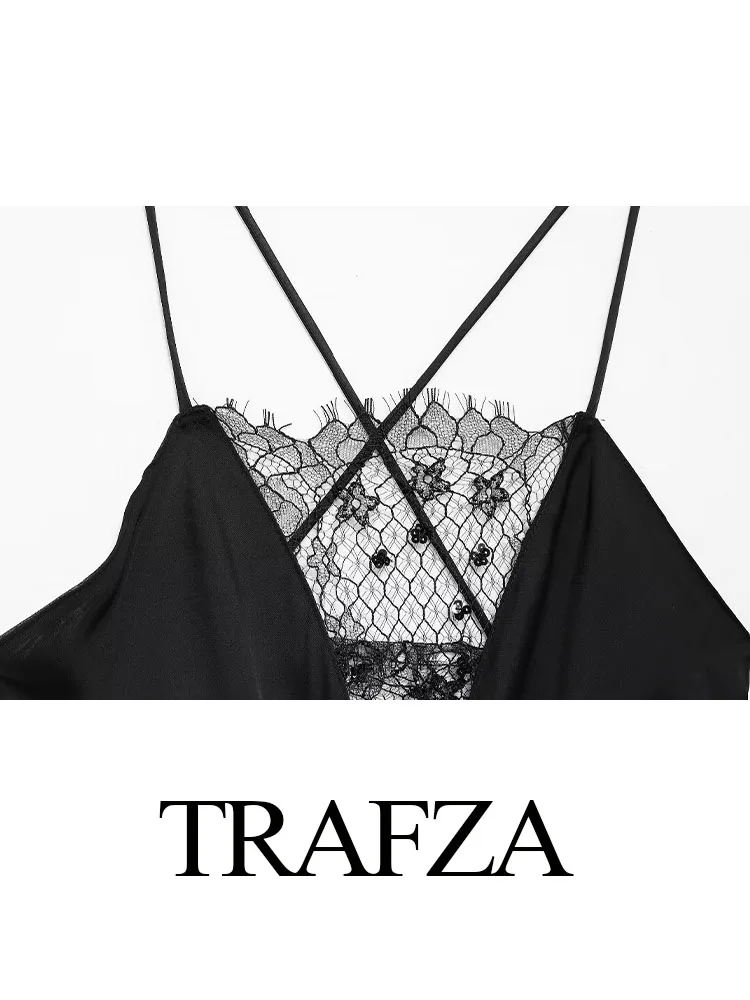 Женское длинное платье на молнии с открытой спиной и кружевом