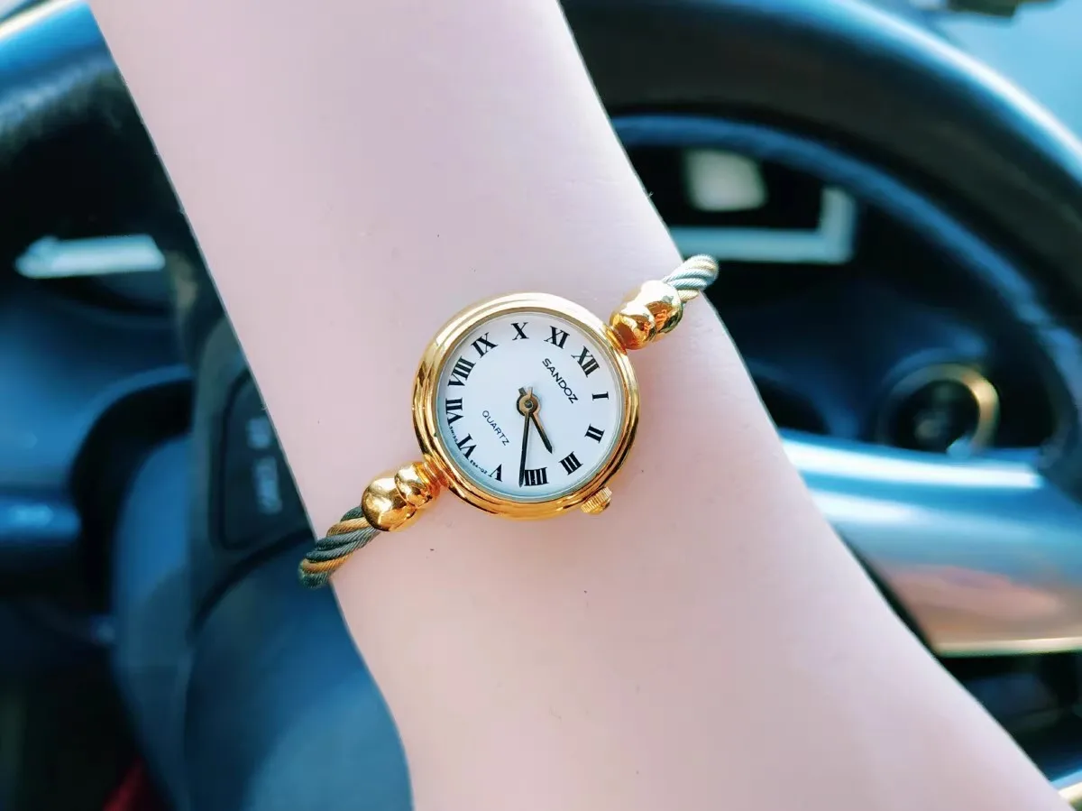 Женские часы с двухцветным кварцевым тканым браслетом Fried Dough Twists sandoz