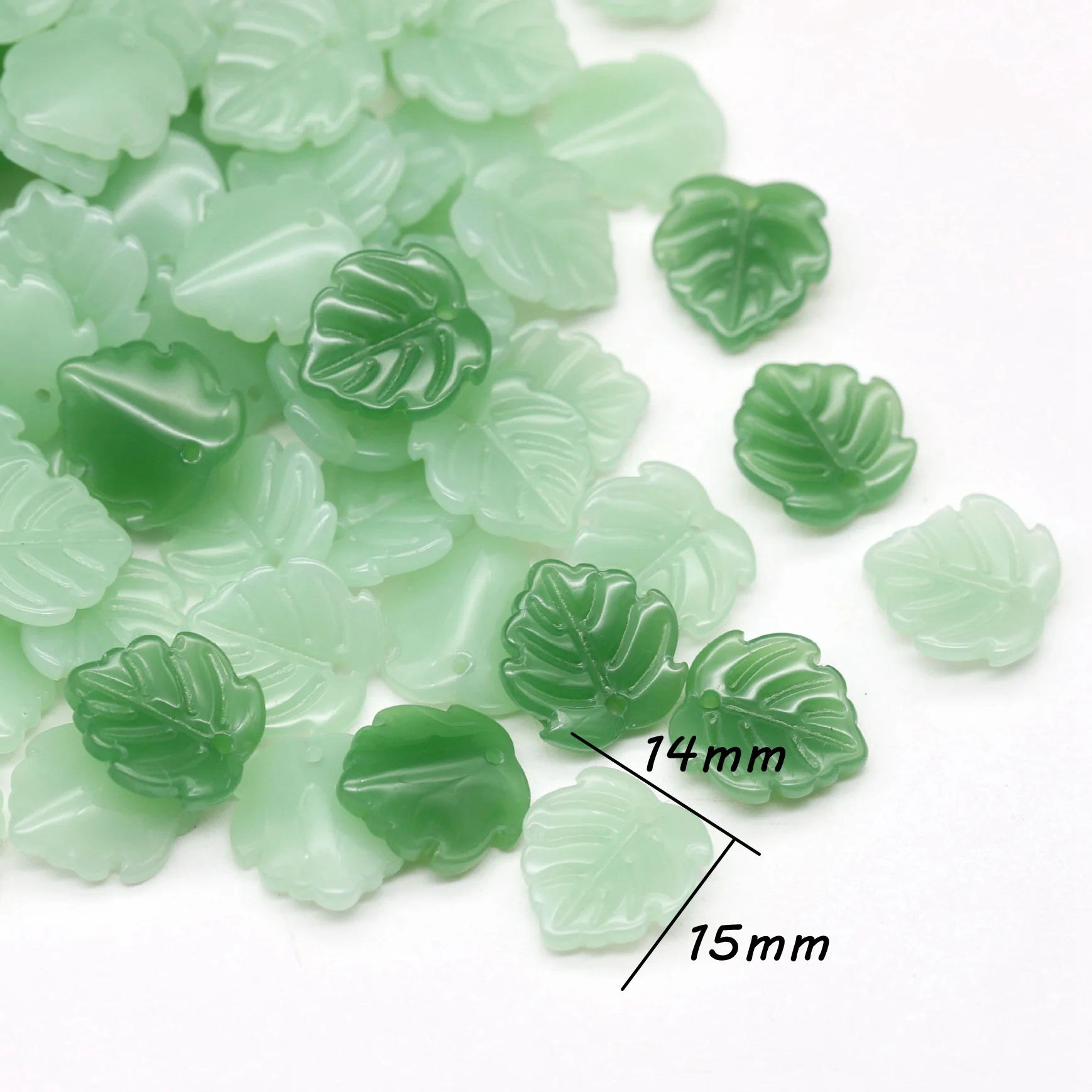 10pcs 14x15mm Green Leaf Shape Handmade Lampwork Glass Petal Pendants Loose Beads for Jewelry Making DIY Crafts Findings
