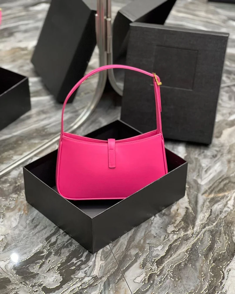 2022 classic luxury women's bag one-shoulder handbag brand fashion cowhide designer bag of good quality women's bag 4 2022 classic luxury women's bag one-shoulder handbag brand fashion cowhide designer bag of good quality women's bag 4