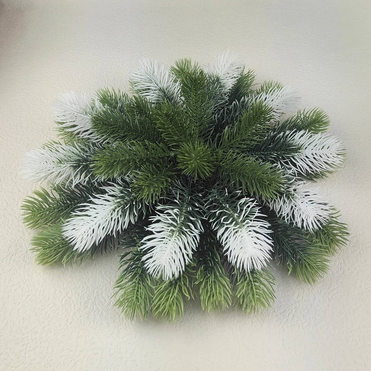 

5Pcs Christmas Pine Needle Artificial Plants 10-14cm Fake Flowers Branch For Home Wedding Decoration DIY Garland Wreath Bouquet