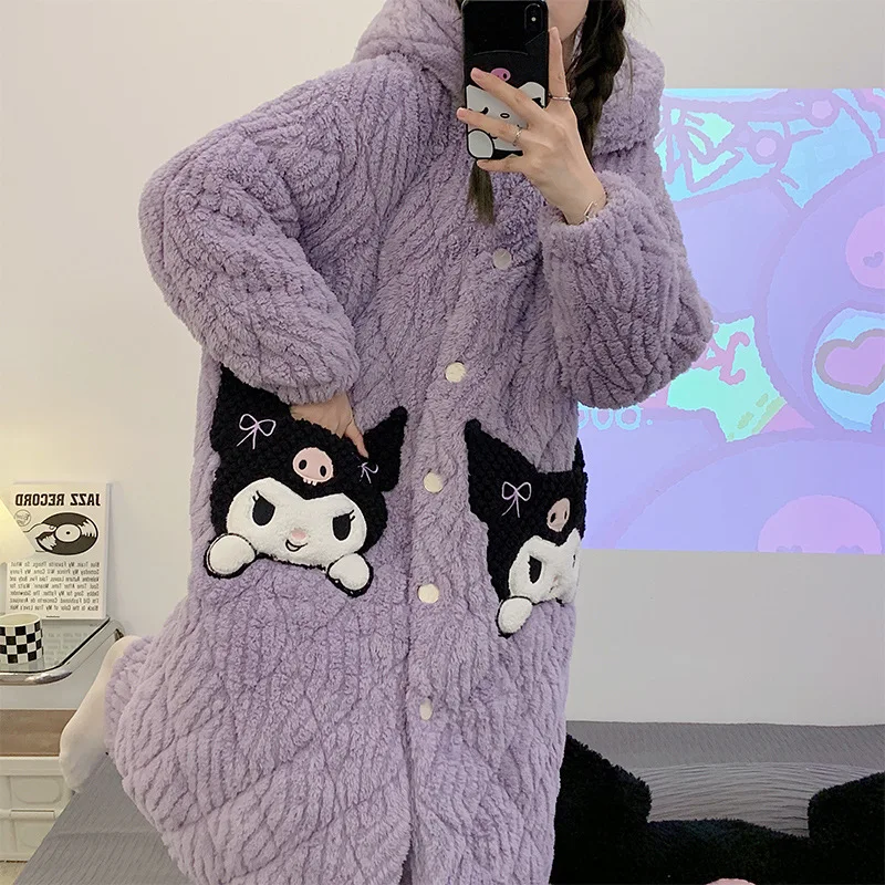 

Sanrio Kawaii Плюшевые пижамы Kuromi брюки кораллового флиса зимние Хлопковые женские трехслойные утолщенные зимние теплые домашние ночные рубашки...