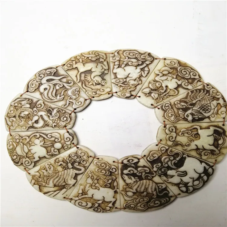 

Fashion Chinese Elaborate Old Jade Hand-Carved 12 Zodiac Design Pendant Statue Iiving Room Decoration Home Gift