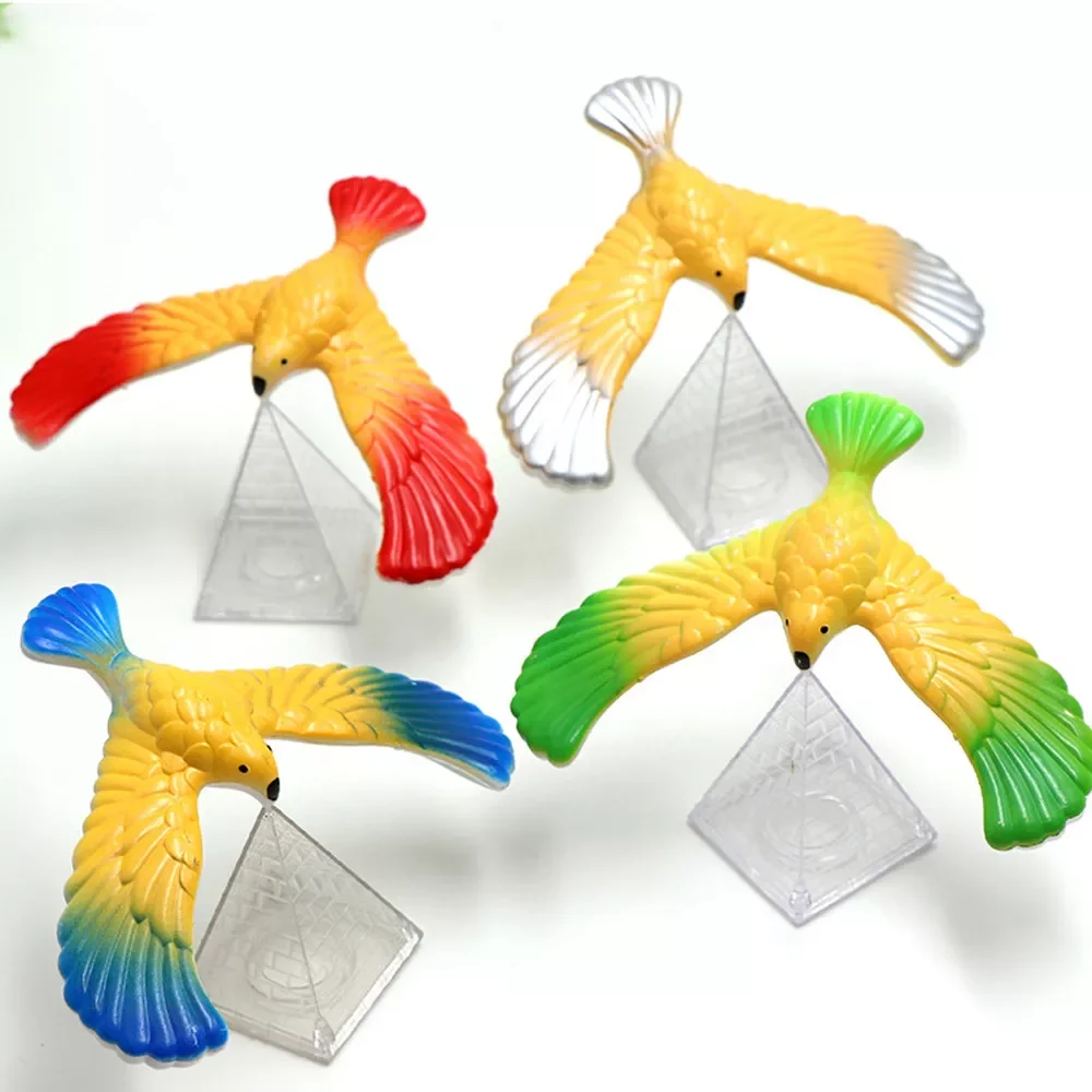 

Balancing Eagle with Pyramid Stand Magic Bird Desk Decor Funny Gadgets Novelty Toys for Children's Gift Miniature Figurines
