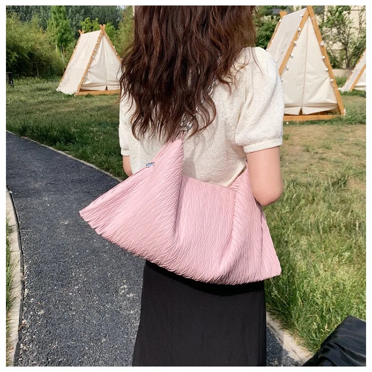 

2023 Style Large Capacity Pleated Bag Bag Women's 2023 Summer New Simple Fashion Shoulder Bag Trendy Versatile Cross-body Bag