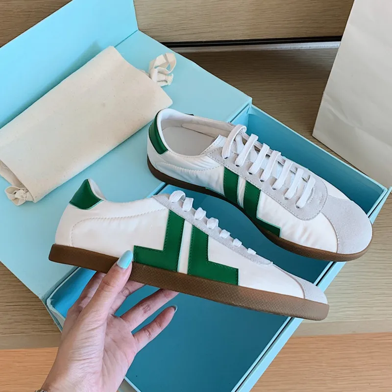 

Женские кожаные кроссовки на плоской подошве, черные повседневные дышащие кроссовки из замши, на шнуровке, для прогулок, для весны, 2019